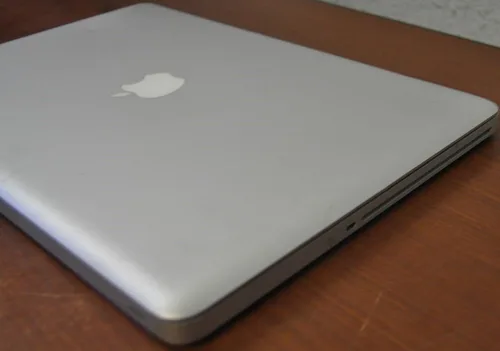 Vista 5 de Apple MacBook Pro MD103LL/A Intel Core i7-3615QM X4 2.3GHz 4GB 500GB 15.4 pulgadas, plata (renovado)