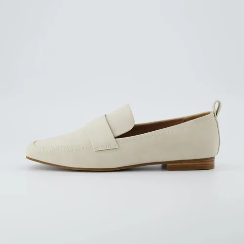 Vista 2 de CUSHIONAIRE Mocasín Gramercy sin cordones para mujer + espuma viscoelástica, anchos disponibles