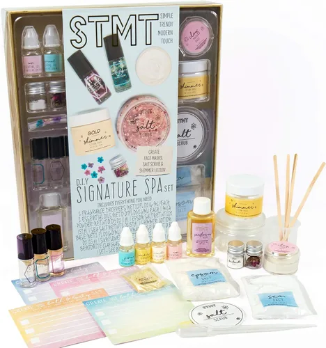 Vista 11 de STMT Self-Love Club D.I.Y. Nail Art Studio por Horizon Group USA, más de 10 elementos esenciales para manicura en casa, incluyendo esmaltes de uñas