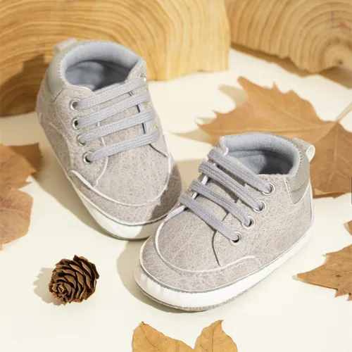 Vista 3 de Meckior Zapatos deportivos de tobillo para bebés y niñas pequeños, suela antideslizante suave, piel sintética, mocasines para bebés recién nacidos