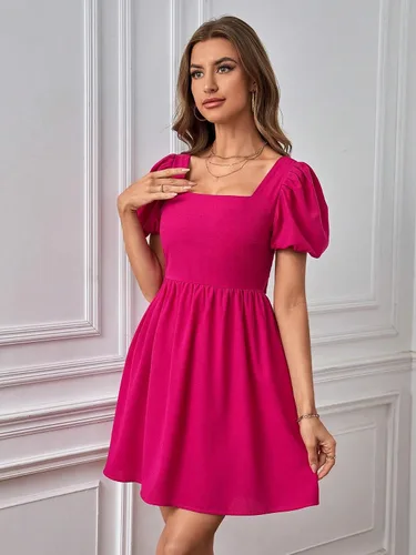 Vista 3 de WDIRARA Vestido acampanado de verano con mangas abombadas y cuello cuadrado y lazo en la espalda para mujer
