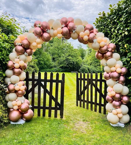 Vista 6 de Langxun - Kit de arco de globos de metal blanco de 7.8 pies, soporte de arco de globos semicircular con bases de agua para suministros de decoración