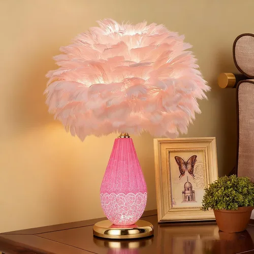 Vista 9 de Lámpara de Mesa de Pluma con Base de Jaula Espiral Dorada Única - Luz de 3 Temperaturas de Color, Perfecta para Mesita de Noche del Dormitorio