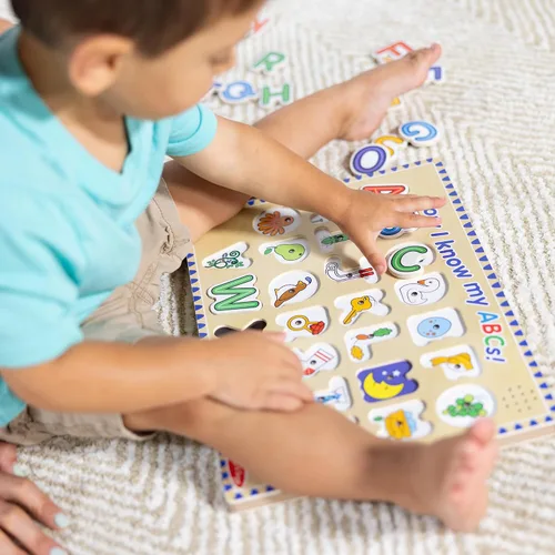 Vista 6 de Melissa & Doug Rompecabezas de madera con sonido del alfabeto - Rompecabezas de madera con efectos de sonido (26 piezas) - Certificado FSC