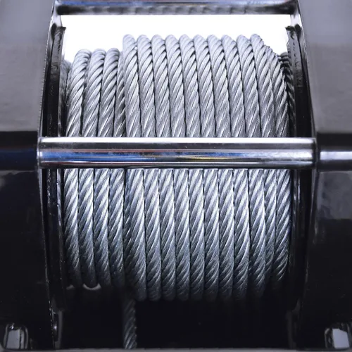 Vista 4 de Superwinch (1140220) Cabrestante Negro LT4000ATV de 12 VDC - Capacidad de Carga de 4000 lb