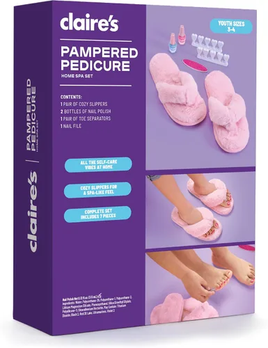 Vista 6 de Claire's Kit de pedicura para niños, juego de spa en casa de 7 piezas con pantuflas peludas, esmalte de uñas, separadores de dedos y lima de uñas