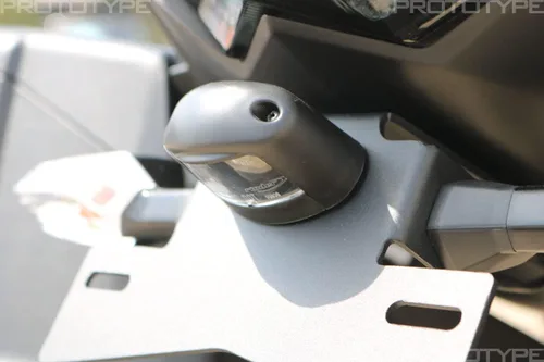 Vista 3 de T-Rex Racing Eliminador de guardabarros compatible con Kawasaki Versys 650 2015-2022 (funciona con bolsas de sillín OEM W o W/O)