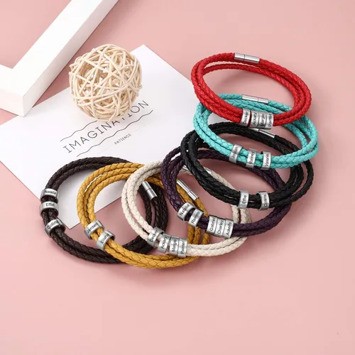 Vista 2 de Pulseras de identificación personalizables de cuero negro trenzado para hombre y mujer con 2-5 nombres grabados en cuentas personalizadas pulsera