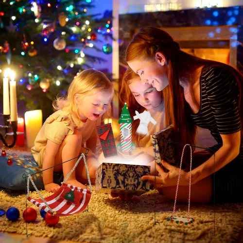 Vista 6 de Liitrsh Juego de 8 accesorios de elfo de Navidad con cohete, saco de dormir de Navidad, suéter, albornoz, orejeras, bufanda, columpio, hamaca