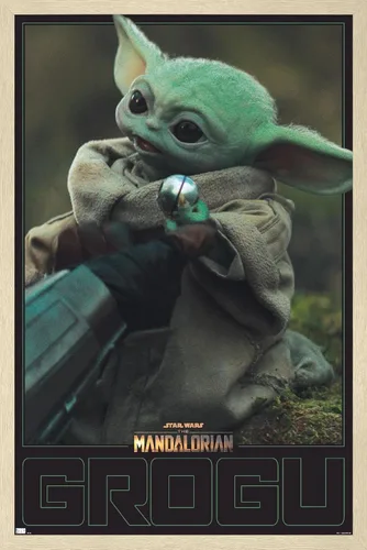 Vista 6 de Trends International Star Wars: The Mandalorian Season 2 - Póster de pared Grogu, 22.4 pulgadas de largo x 14.7 pulgadas, versión enmarcada