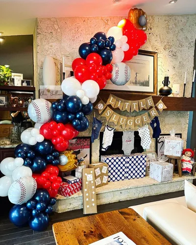 Vista 8 de Kit de guirnalda de arco de globos de béisbol, kit de guirnalda de arco de globos rojos, blancos y azules para fiestas deportivas, cumpleaños