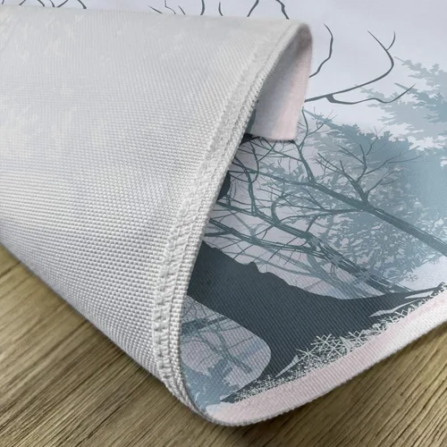 Vista 5 de Ambesonne Juego de 4 manteles individuales de invierno, diseño de árbol sin hojas en el bosque nevado y pájaros voladores, manteles individuales