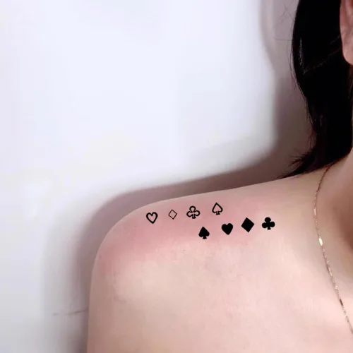 Vista 4 de Más de 50 hojas de tatuajes temporales pequeños geométricos pequeños para niños y adultos, pequeño símbolo de póquer, corazón estrella, tatuajes