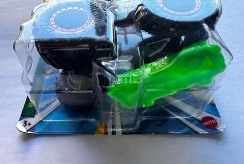 Vista 2 de Hot Wheels Monster Trucks Nuevo para 2024 Escala 1:64 (Bash Zilla 5/6 Beast Basher)