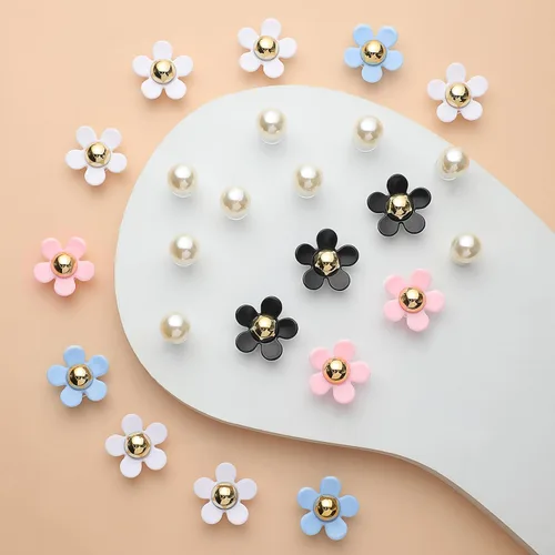 Vista 3 de Idefair Dijes para zapatos, 18 unidades, bonita decoración de zapatos de flores, dijes de cocodrilo con perlas brillantes para sandalias de zueco