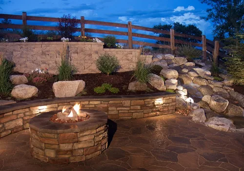 Vista 6 de GKOLED Iluminación LED Hardscape de 12 pulgadas, luces de pared de contención de bajo voltaje, luz LED de escalón, 4 W 12 V CA/CC, 2700 K, blanco