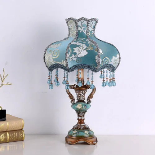 Vista 2 de Lámpara victoriana antigua OTTOSON de tela azul lámpara de mesa pastoral europea lámpara de mesa de noche en forma de florero 1 cabeza flor flor