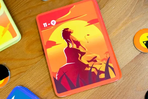 Vista 3 de Blue Orange Juegos Animix- Juego de cartas de estrategia para 2 a 6 jugadores. Recomendado para niños de 8 años en adelante.