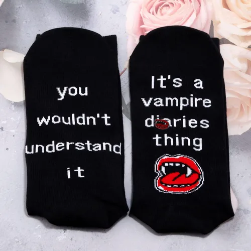 Vista 2 de G2TUP Vampire Merchandise Socks It's a Vampire Thing TVD Show Calcetines para mujeres y hombres