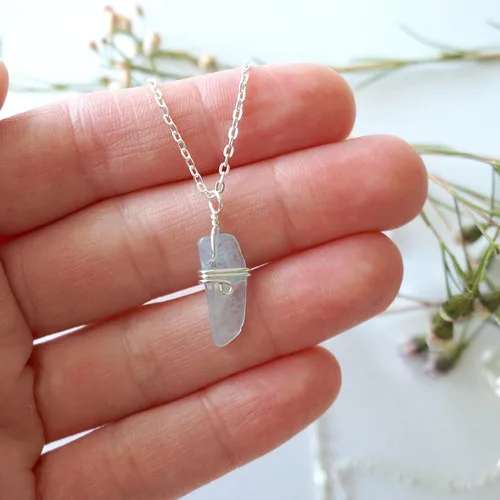 Vista 7 de Collares de encanto de cristal con piedra de nacimiento para mujer de Designs by Nature Gems