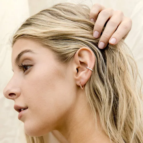 Vista 3 de PAVOI 14K Gold Plated 925 Sterling Silver Round Huggie Ear Cuff Gold Earrings for Women Clip On Cartilage Cuff Earrings