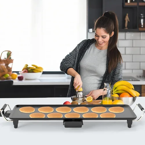 Vista 2 de COSTWAY Plancha Eléctrica de 27", Parrilla Teppanyaki Extra Grande con Temperatura Ajustable, Superficie Antiadherente, Mangos Aislados y Bandeja