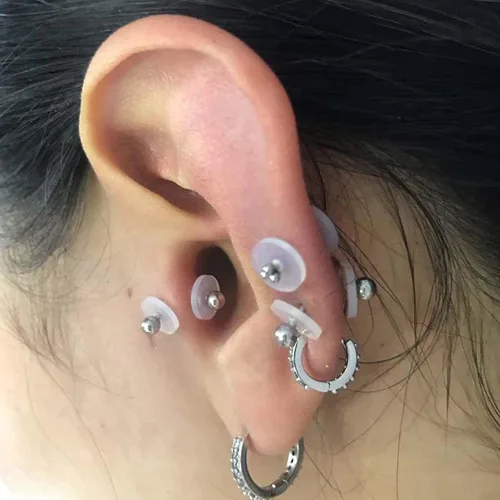 Vista 6 de Bloomfall Disco de perforación transparente para tratamiento de perforación de nariz, aretes de silicona para almohadillas curativas de queloides