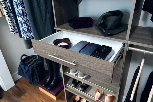 Vista 5 de ClosetMaid SuiteSymphony - Cajón de madera, accesorio para complementar, estilo moderno, para almacenamiento, ropa de armario, tamaño de 5 pulgadas