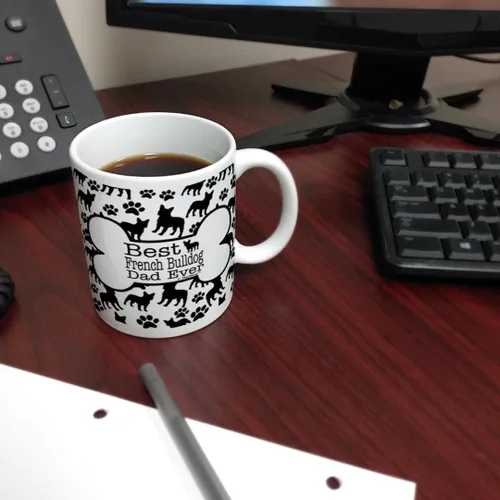Vista 6 de ThisWear Dog Owner Gifts Best French Bulldog Dad Ever Paw Pattern Gift - Taza de café de cerámica de 11 onzas con mango y patrón de hueso