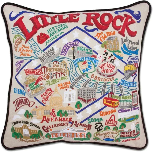 Vista 46 de Catstudio Portland (Oregon) - Almohada decorativa bordada