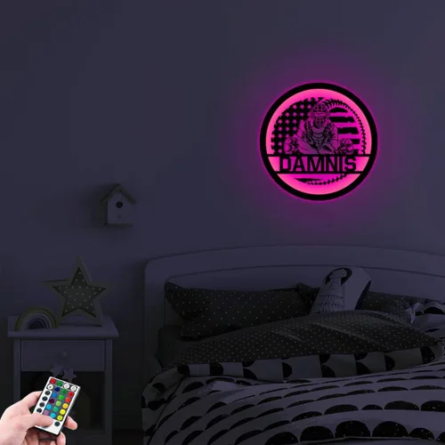 Vista 7 de Arte de Pared de Metal Personalizado de Béisbol con Bandera de EE.UU. con Luz LED, Letrero Personalizado con Nombre de Jugador de Sóftbol Americano