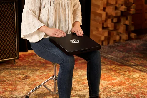 Vista 4 de Meinl Percussion TCAJ1BK - Cajón compacto de madera de goma, color negro