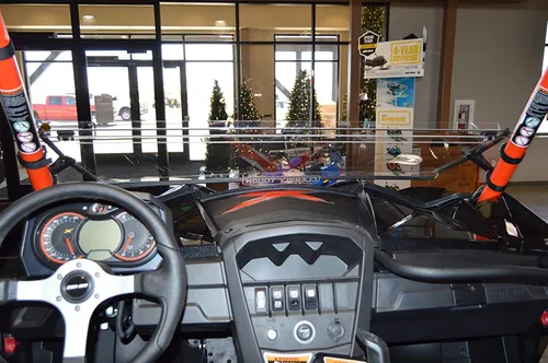 Vista 3 de Parabrisas UTV resistente a rayones LEXAN Can Am Maverick claro polarizado, Completo, Transparente