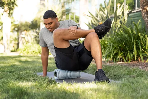 Vista 6 de TRIGGERPOINT Performance Therapy Grid Patented Multi-Density Foam Massage Roller (80% Recycled) Exercise, Deep Tissue Muscle Recovery - Muscle