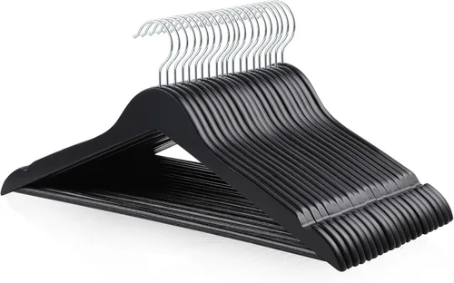 Vista 14 de Amazon Basics Perchas de madera para trajes, paquete de 30, color negro