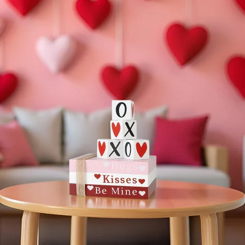Vista 9 de Decoración del día de San Valentín, pila de libros de madera con 4 letreros