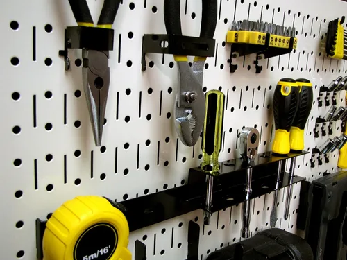 Vista 3 de Wall Control Sistema modular de organizador de herramientas de tablero perforado, unidad de almacenamiento de herramientas de tablero de clavijas