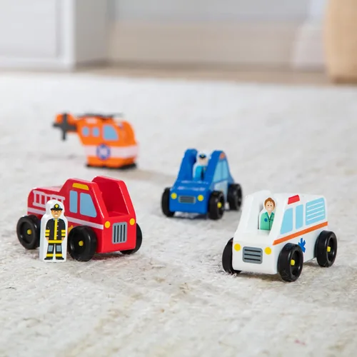 Vista 9 de Melissa & Doug – Juego de vehículos de emergencias de madera con 4 vehículos, 4 figuras de juego