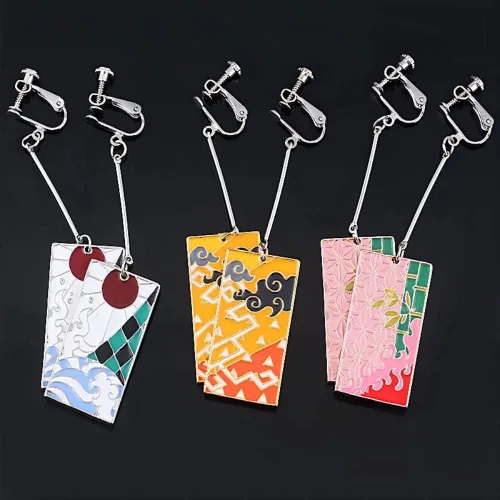 Vista 7 de Kimetsu no Yaiba Tanjiro - Aretes de anime Hanafuda - Regalos de cosplay para hombres, mujeres y niñas niños, Zinc, No es una piedra preciosa