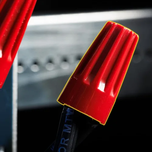 Vista 7 de 76B® Red Wire-nut® Conectores de alambre (tarro de 100)