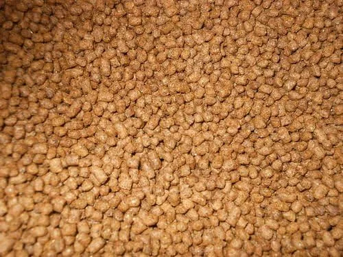 Vista 2 de Caja de 8 libras de 35% Protien Floating Koi Food Fabricado en los Estados Unidos