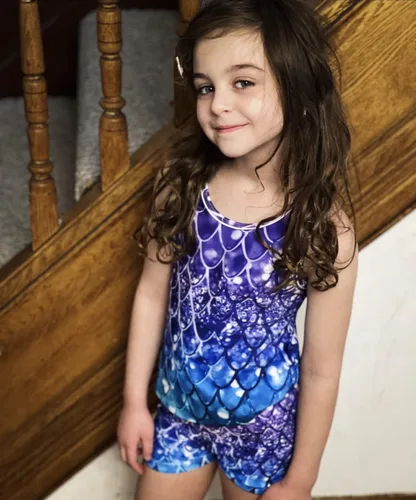 Vista 4 de Belovecol - Traje de baño de dos piezas estilo tankini para el verano y la playa, con camiseta de protección y shorts, tallas de 4 a 11 años