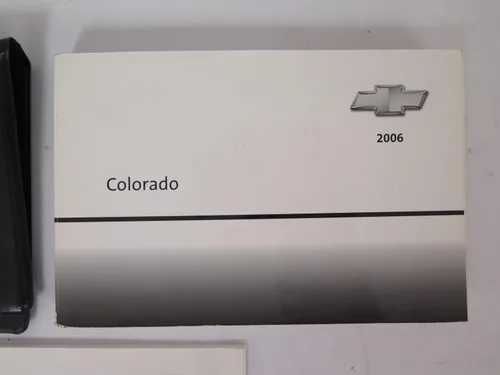 Vista 3 de 2006 Chevrolet Colorado Owners Manual