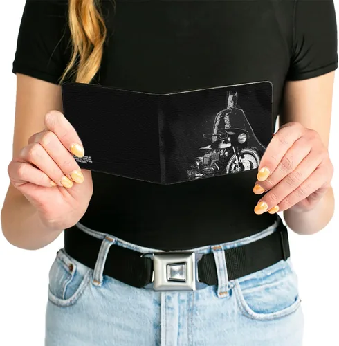 Vista 6 de DC Comics Billetera, Bifold, The Batman y Batcycle Pose Black White Cuero Vegano, Batman, Compacto