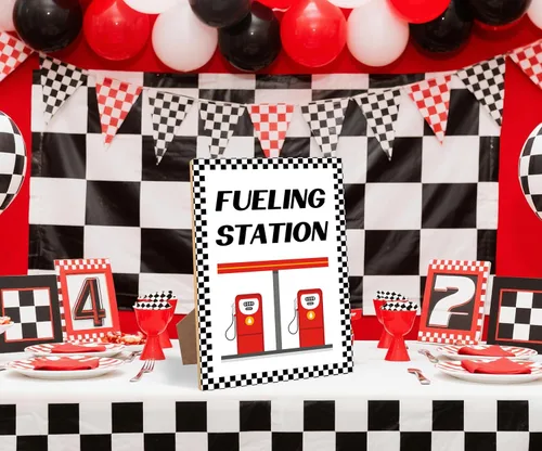Vista 3 de Decoraciones de fiesta de cumpleaños de coche de carreras, letrero de estación de combustible, decoraciones de cumpleaños rápidos uno y dos, placa
