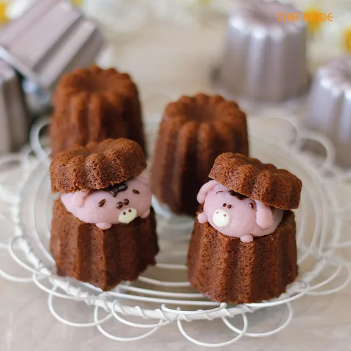 Vista 9 de CHEFMADE Molde de Pastel Canelé, Molde de 6.6 cm Antiadherente para Magdalenas y Cupcakes para Hornear al Horno (Oro Champán)