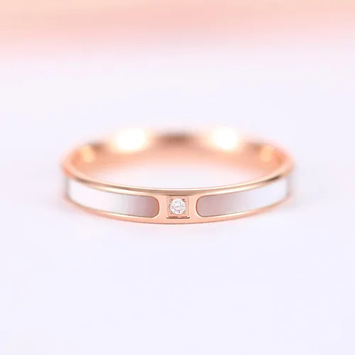 Vista 2 de Monkton Alianzas de boda de acero inoxidable de oro rosa para mujer con incrustaciones de concha blanca, anillo de compromiso de 0.138 in0.217