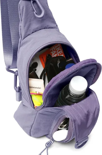 Vista 3 de ODODOS Bolso bandolera diario con correas ajustables, bolso cruzado en el pecho, mochila pequeña ligera para viajes casuales y senderismo