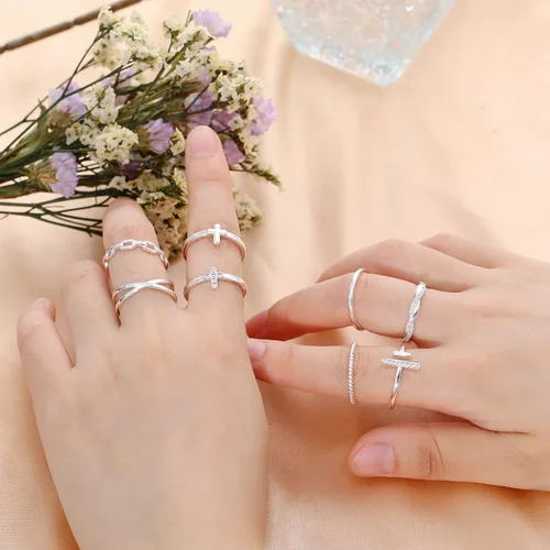 Vista 7 de Honsny 14K Gold Plated Stacking Rings Set for Women, Stackable Thumb Rings Thin Dainty Silver Rings for Women Wedding Eternity Band Simple Rose Gold