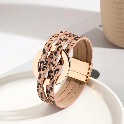 Vista 2 de Fuqimanman2020 Brazalete de cuero con encanto circular en forma de círculo, brazaletes de cuero envolventes hechos a mano, brazaletes de pulsera